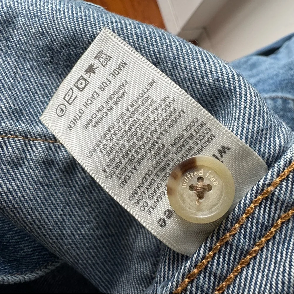 Aritzia Wilfred Free Abigail Shacket - Picture 5 of 7